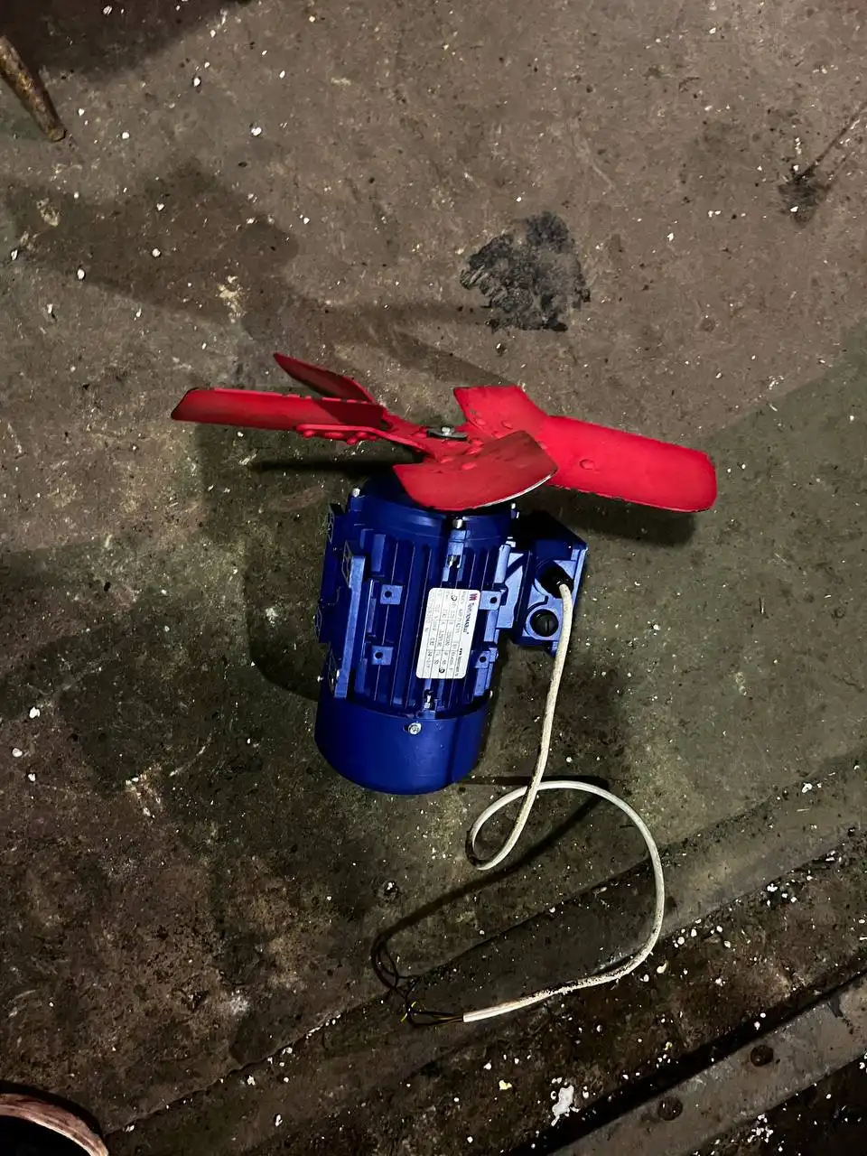 Продам новый рабочий