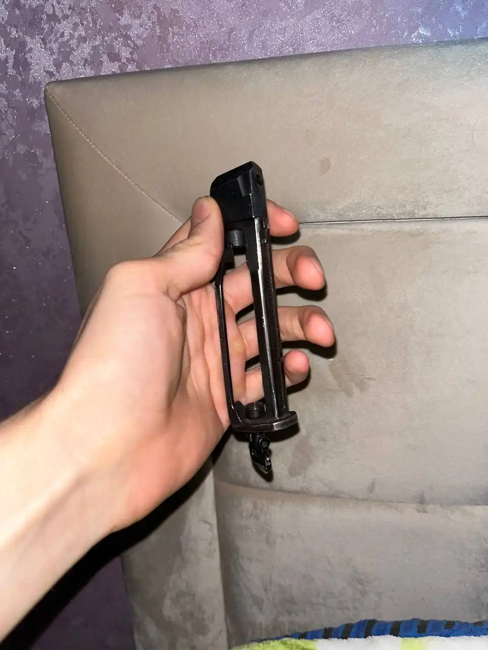 Комплект кобура, коробка, глушитель, ключик, полная банка пуль