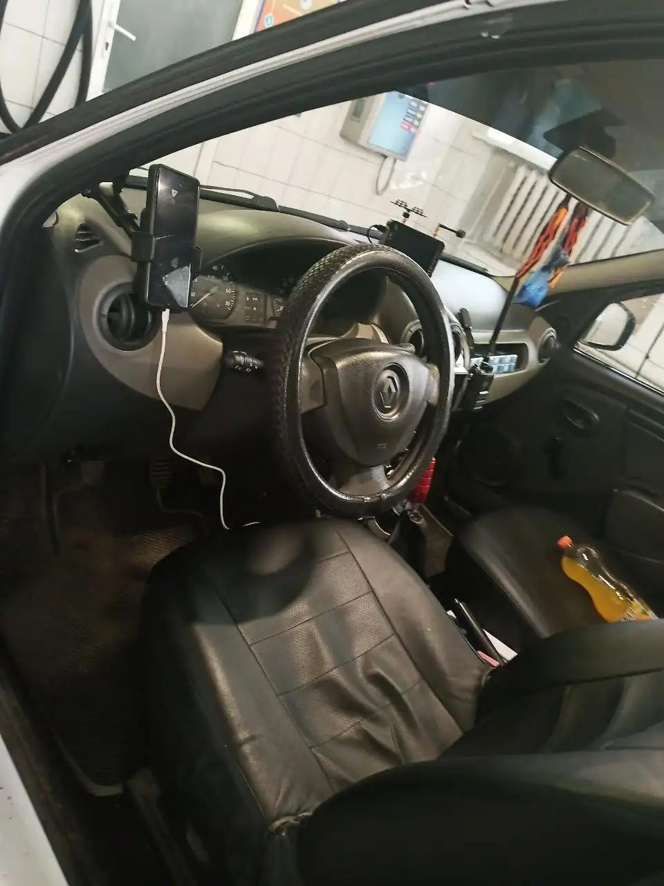 Продам автомобиль 2011 года