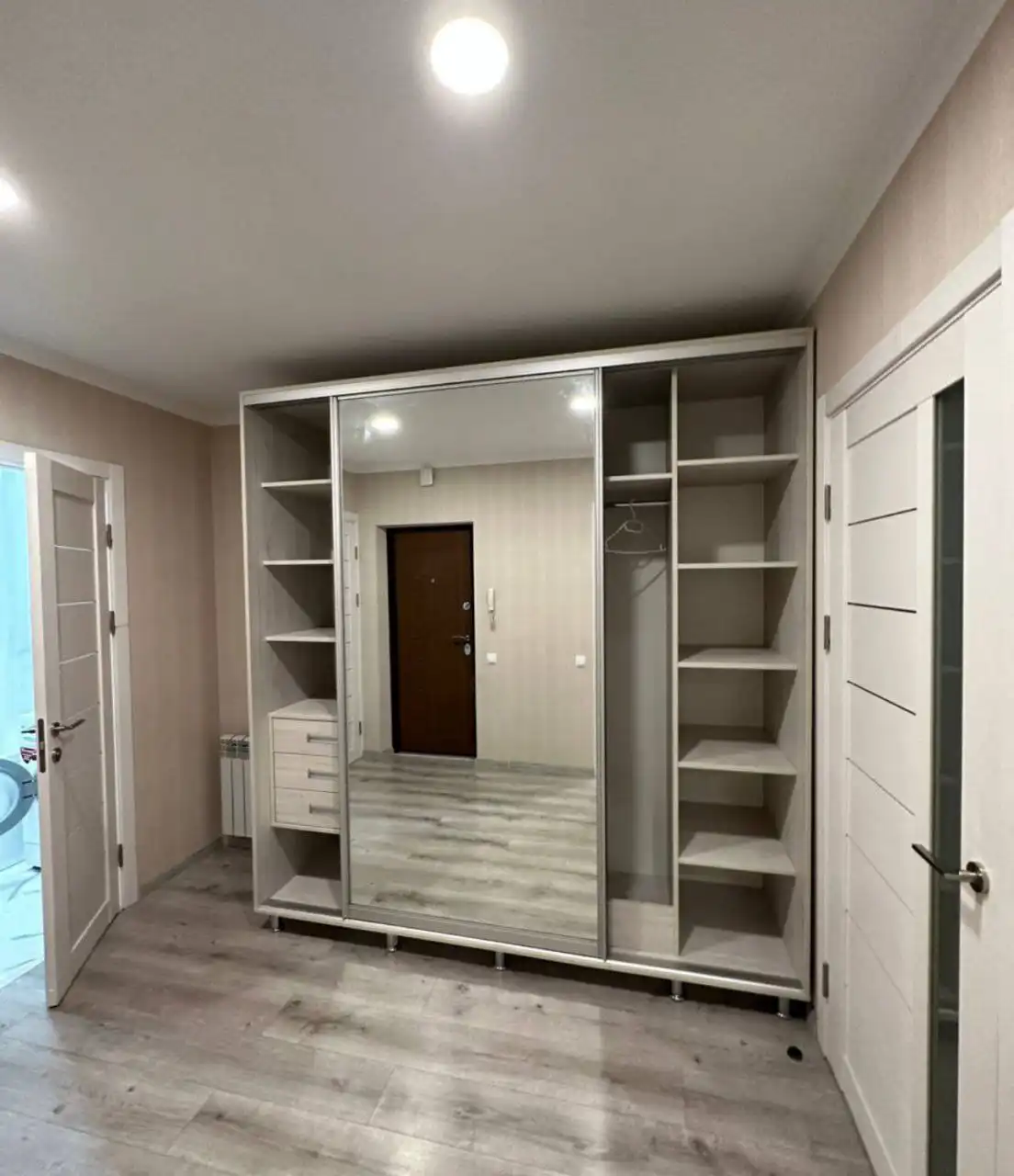 Сдается 2-комнатная квартира на длительный срок