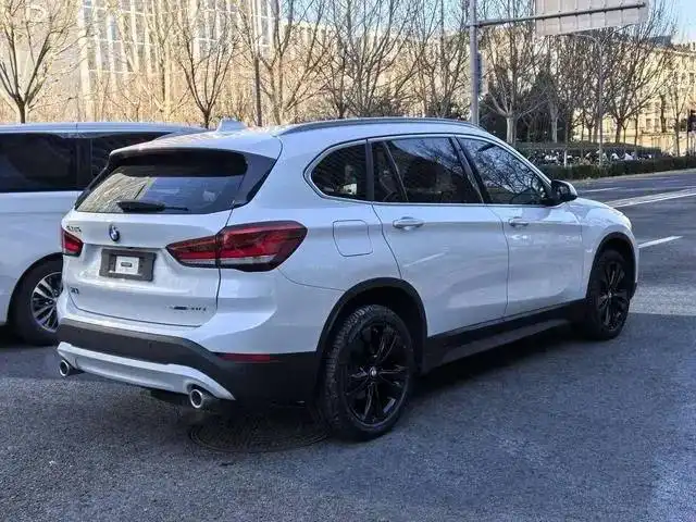 BMW X1 2022 sDrive20Li Fashion Edition с пробегом 30000 км - Легковые автомобили (Авто) в Белгород