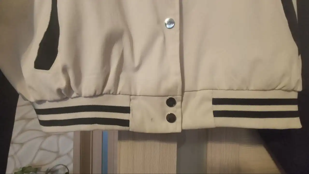 Стильный и практичный бомбер