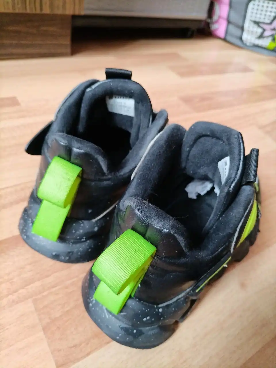 Продажа осенних утеплённых ботинок для мальчика