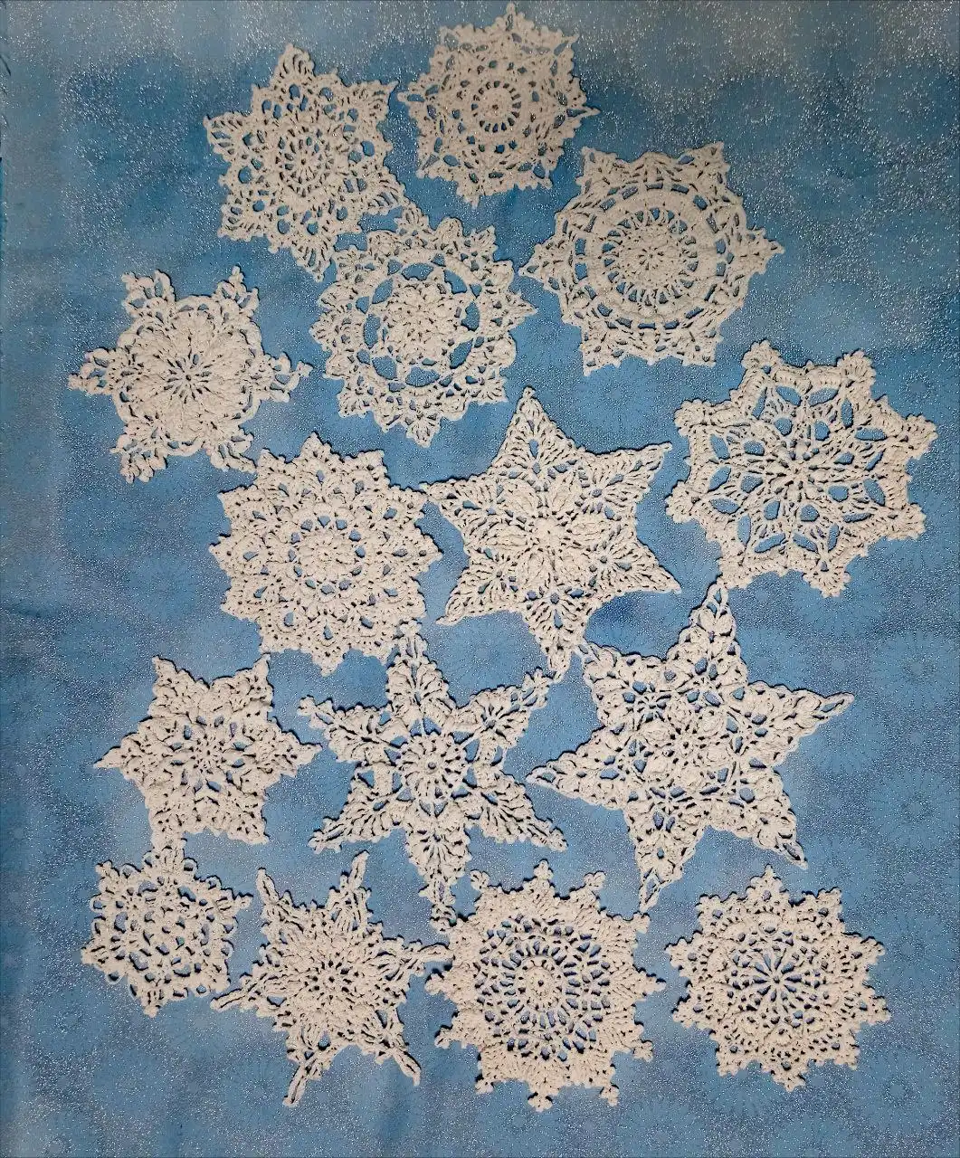 Набор рельефных снежинок ручной работы