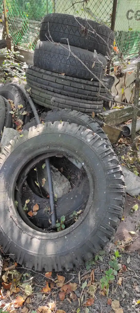 Шины б/у на спецтехнику