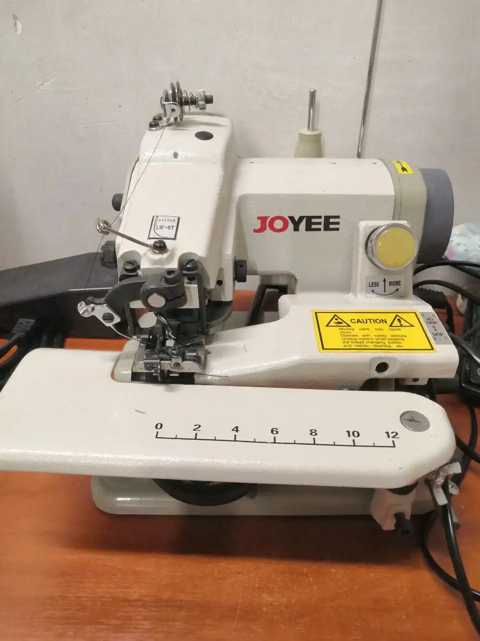 Продажа машины потайного стежка