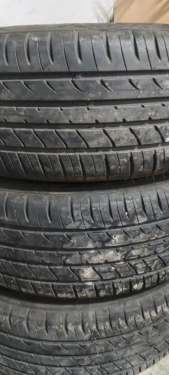 Продам комплект колес 18 с дисками Stranger и резиной Goform - Запчасти (Авто) в Хабаровск