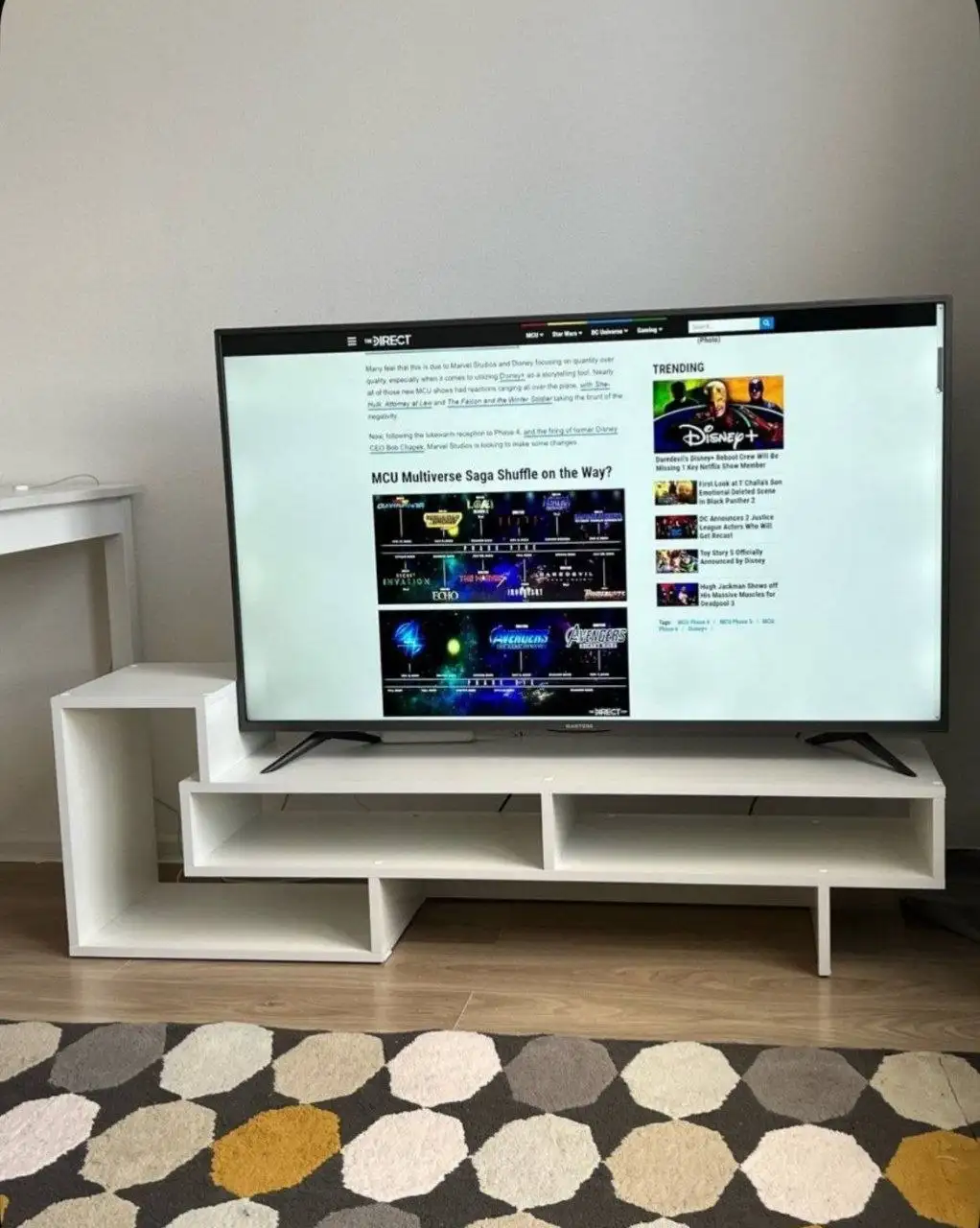 Продам тумбу под телевизор - Мебель (Для дома и дачи) в Хабаровск