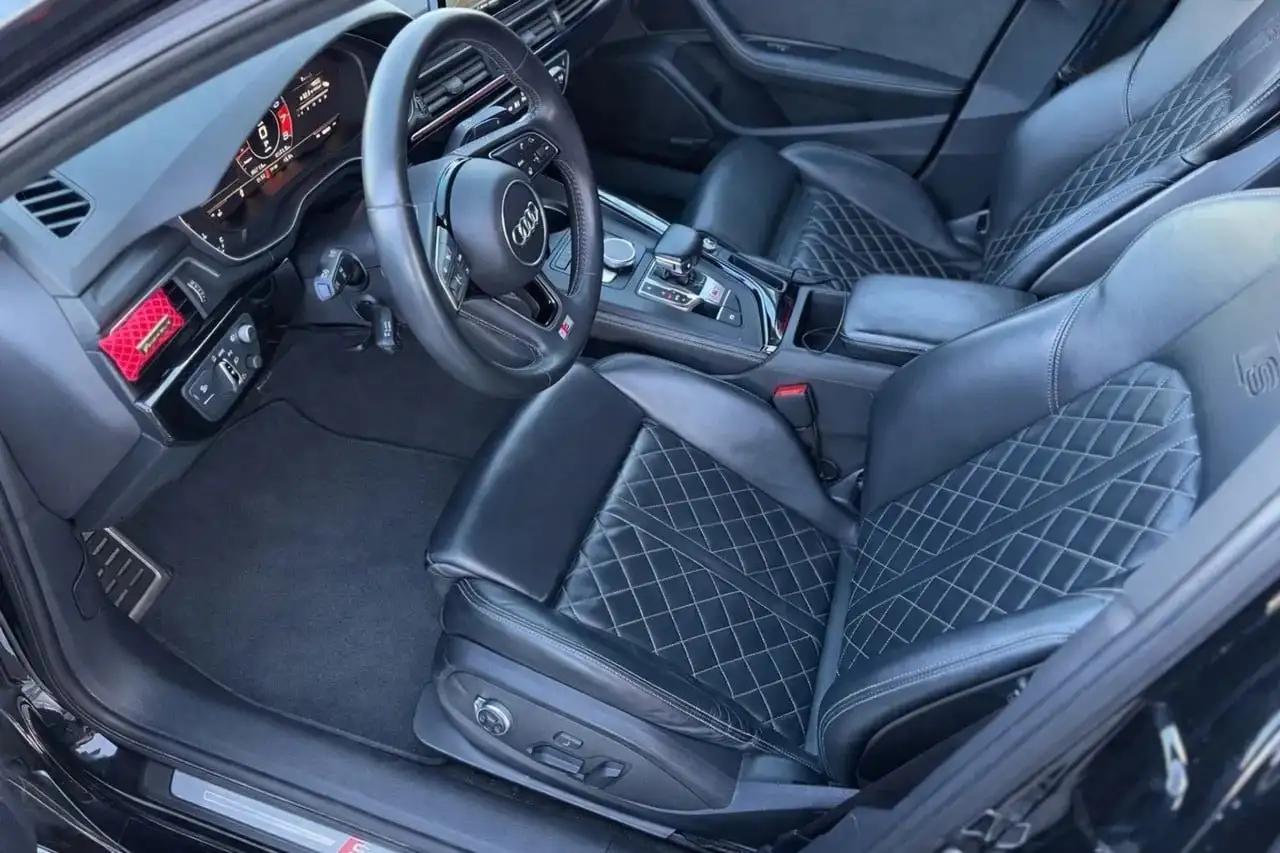 Продажа Audi S4 2017 года - Легковые автомобили (Авто) в Хабаровск