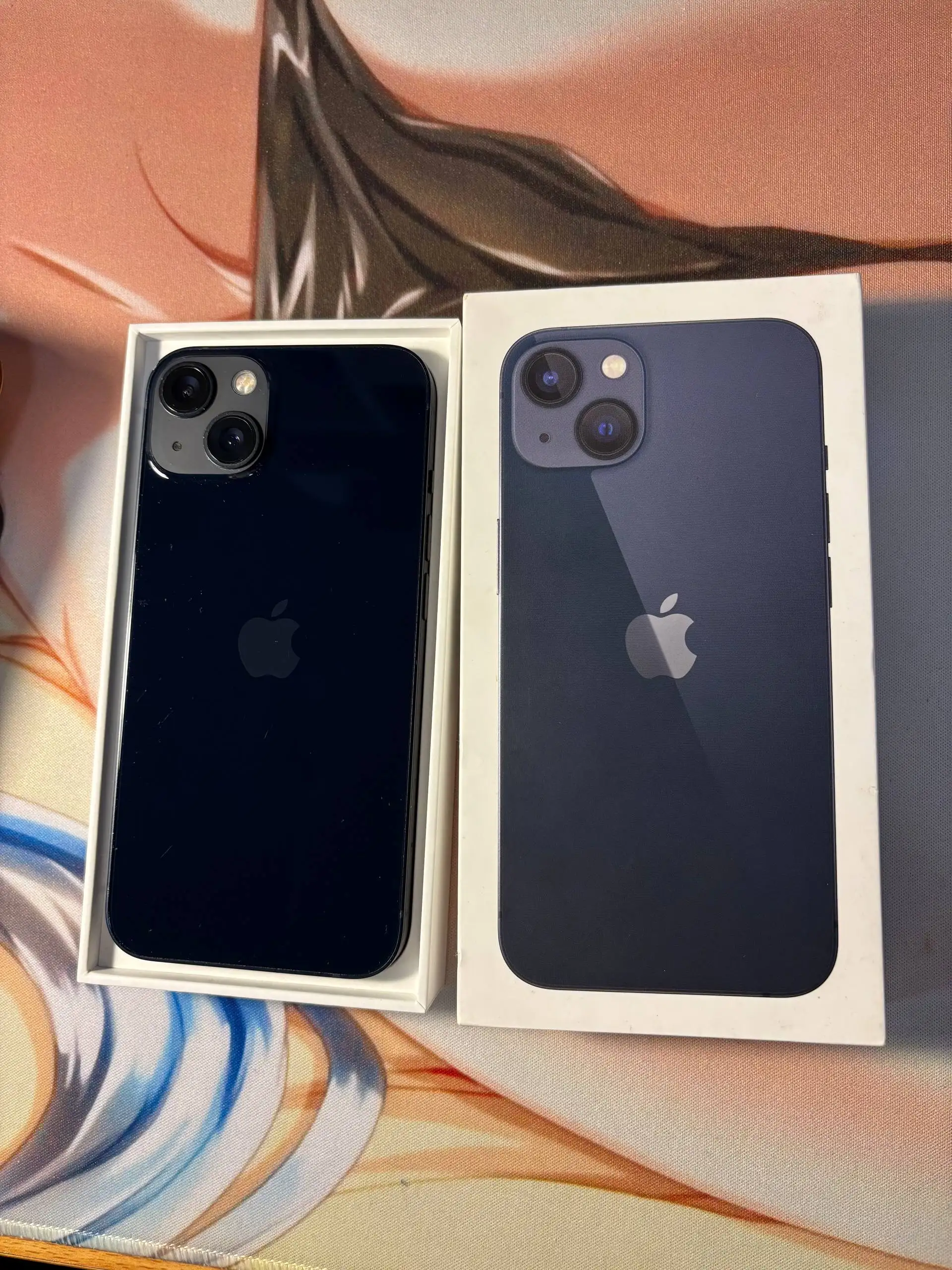 Apple iPhone 13 128gb с аксессуарами - Смартфоны (Электроника) в Хабаровск