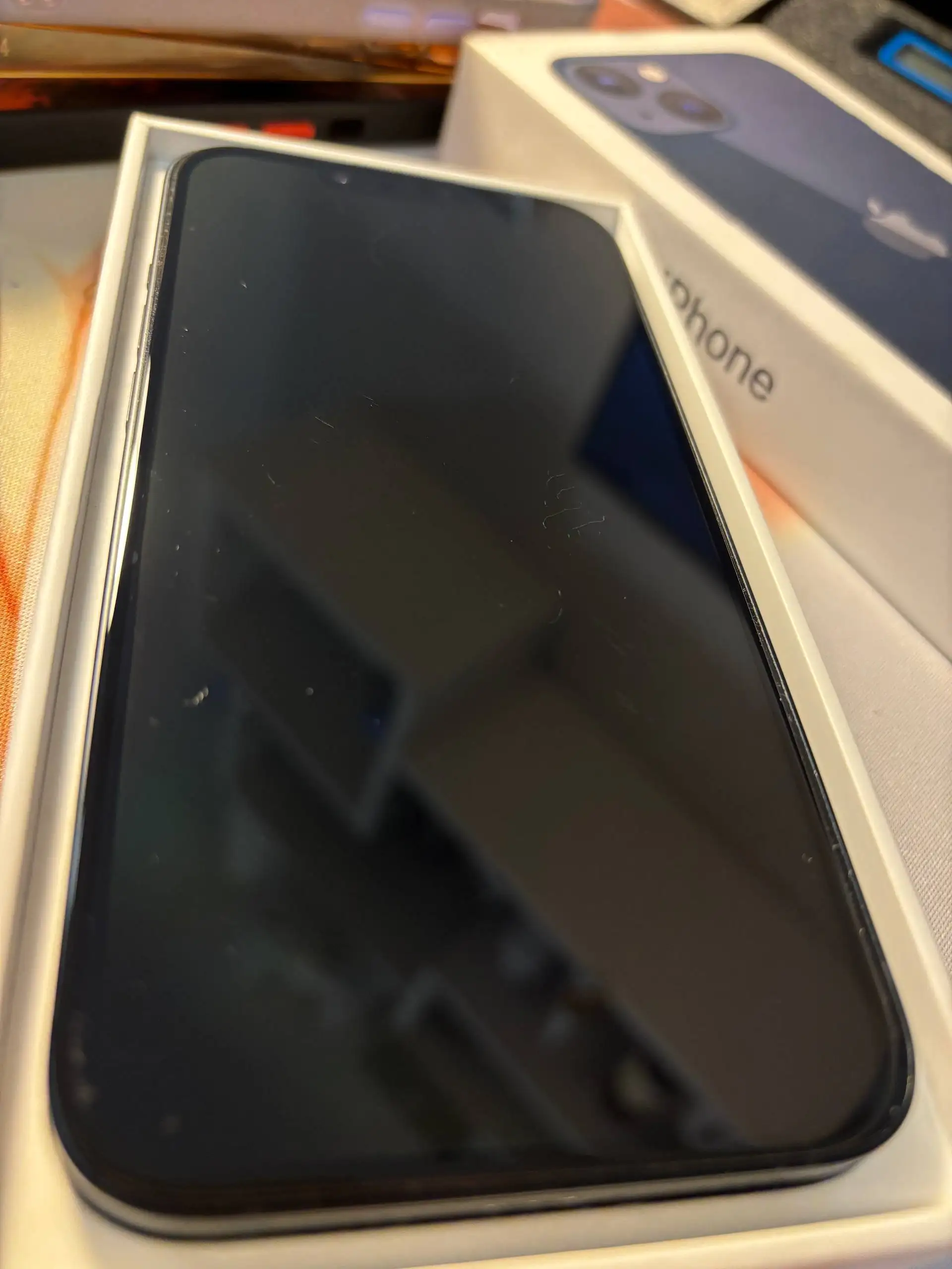 Apple iPhone 13 128gb с аксессуарами - Смартфоны (Электроника) в Хабаровск