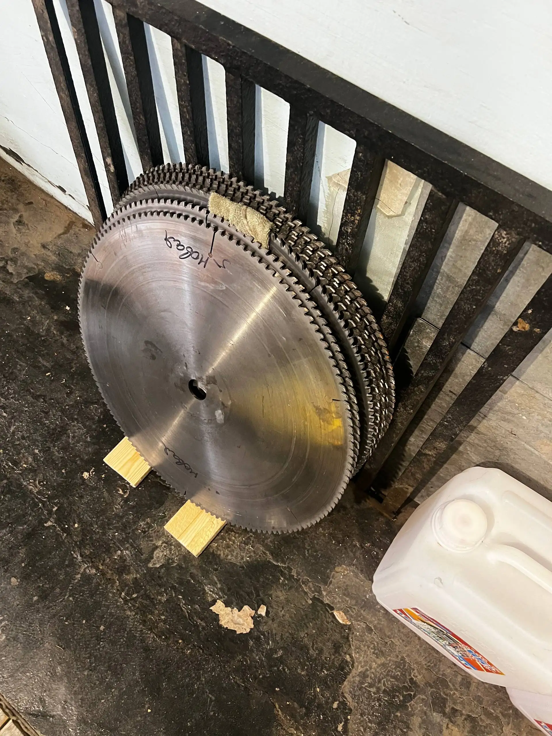 Продажа циркулярных пил Shcuco - Барахолка в Хабаровск