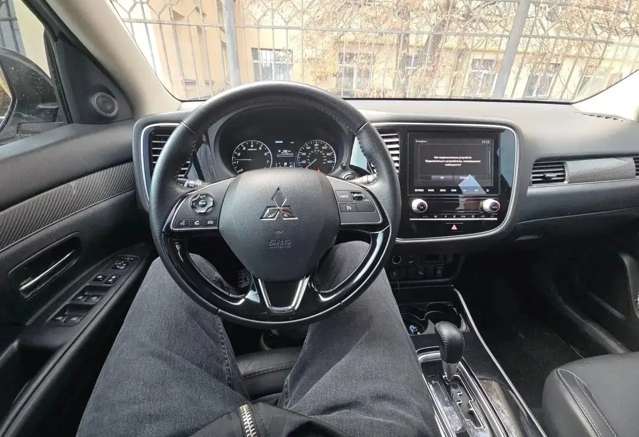 Продажа Mitsubishi Outlander с автоматом - Внедорожники/кроссоверы (Авто) в Хабаровск