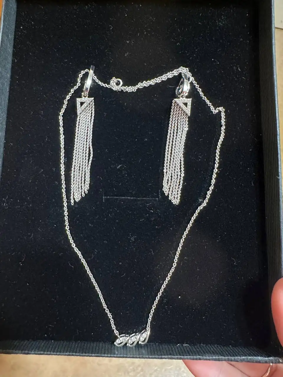 Комплект украшений из белого золота с бриллиантами - Ювелирные изделия (Барахолка) в Хабаровск