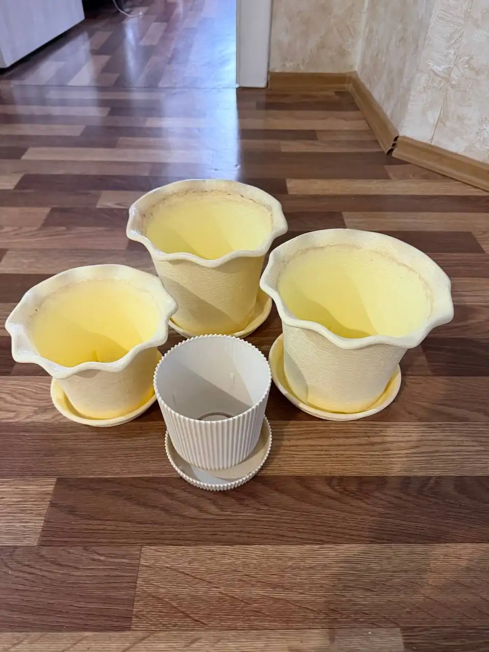 4 горшка - Барахолка в Хабаровск