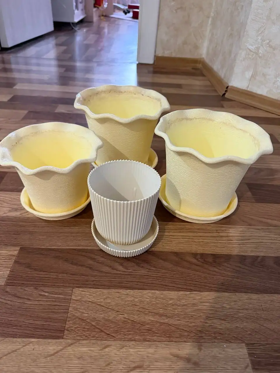 4 горшка - Барахолка в Хабаровск