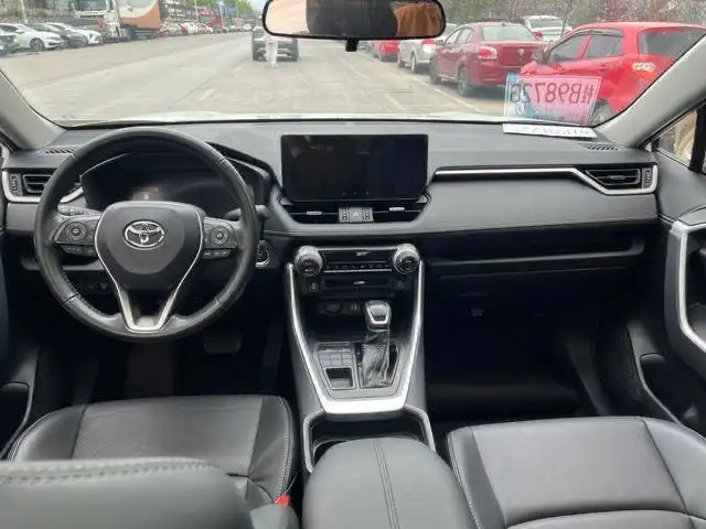 Toyota Wildlander 2023 бензин 2.0 171 л.с. передний привод - Легковые автомобили (Авто) в Хабаровск