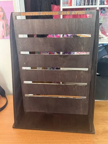 Продам витрину для ароматизаторов - Часы в Хабаровск