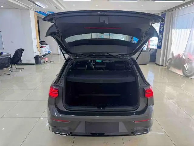 Volkswagen Golf 2022 года с пробегом 28.000 км - Авто в Хабаровск