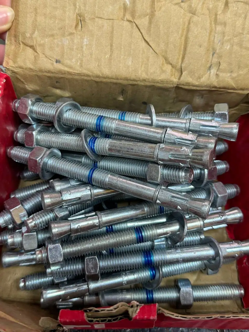 Продажа анкеров Hilti по бетону - Инструменты и оборудование (Барахолка) в Хабаровск