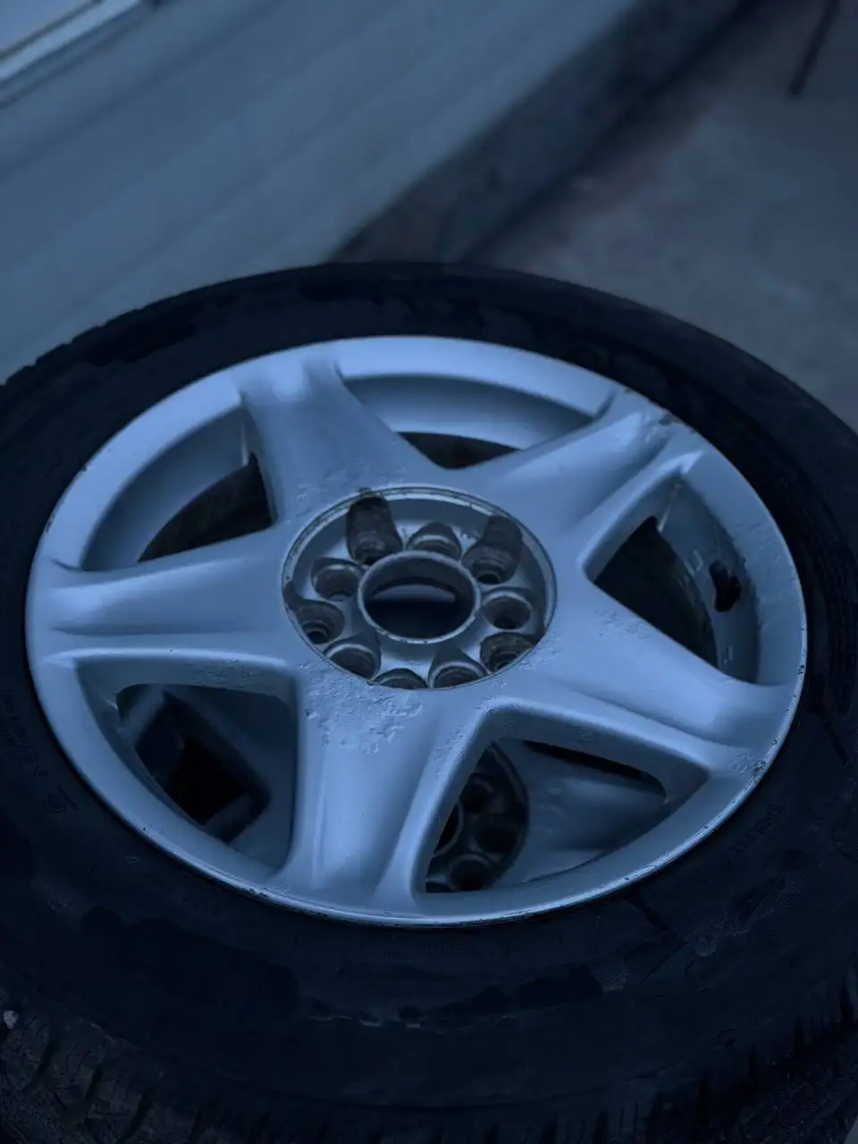 Продам комплект колес R15 - Шины и диски (Авто) в Хабаровск