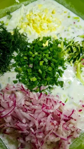 Холодный Айран и перепелиное яйцо с овощами - Морепродукты в Хабаровск