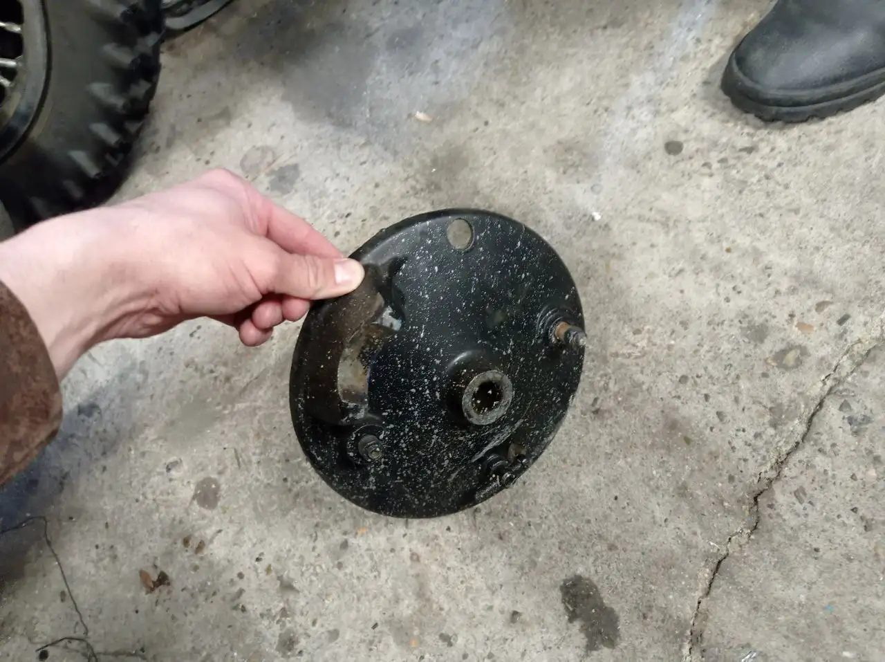 Рама от мотоцикла Урал и другие запчасти - Мототехника (Запчасти) в Хабаровск