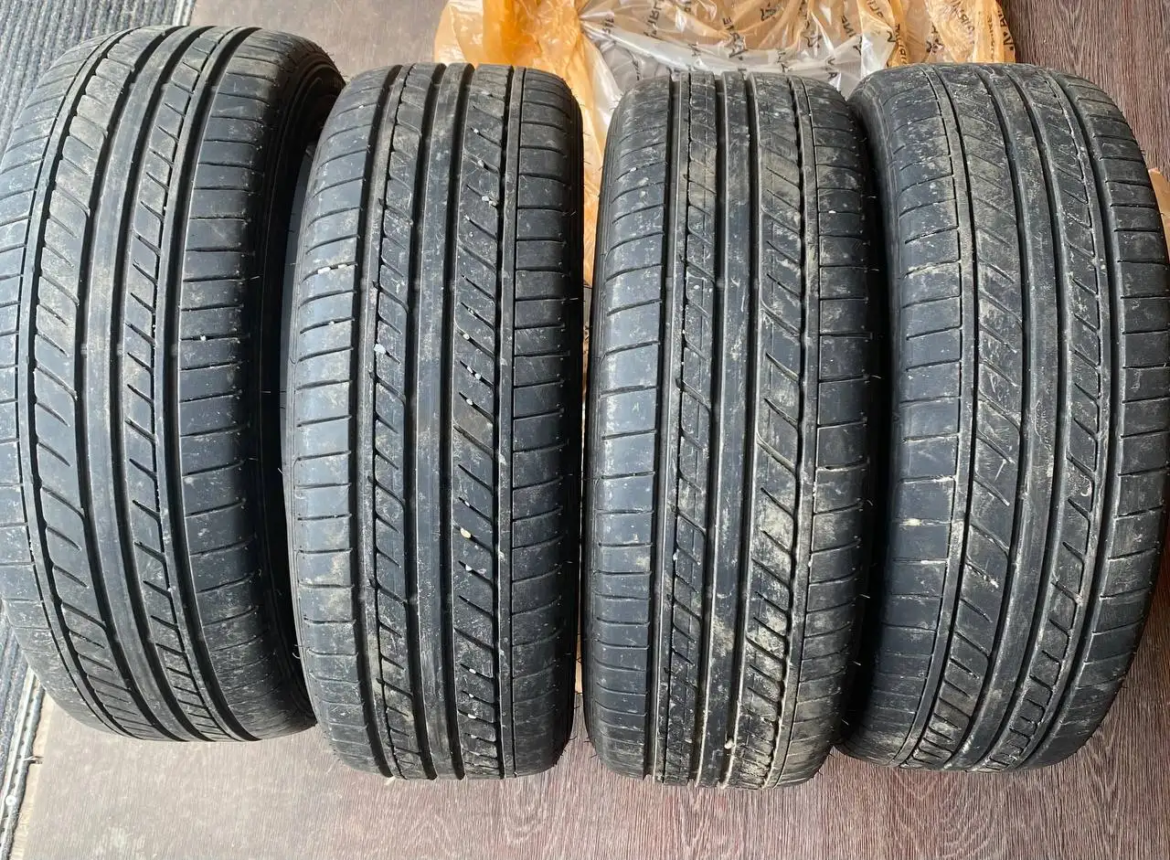 Продам летнюю резину Goodyear 205/50 R17 - Шины (Авто) в Биробиджан