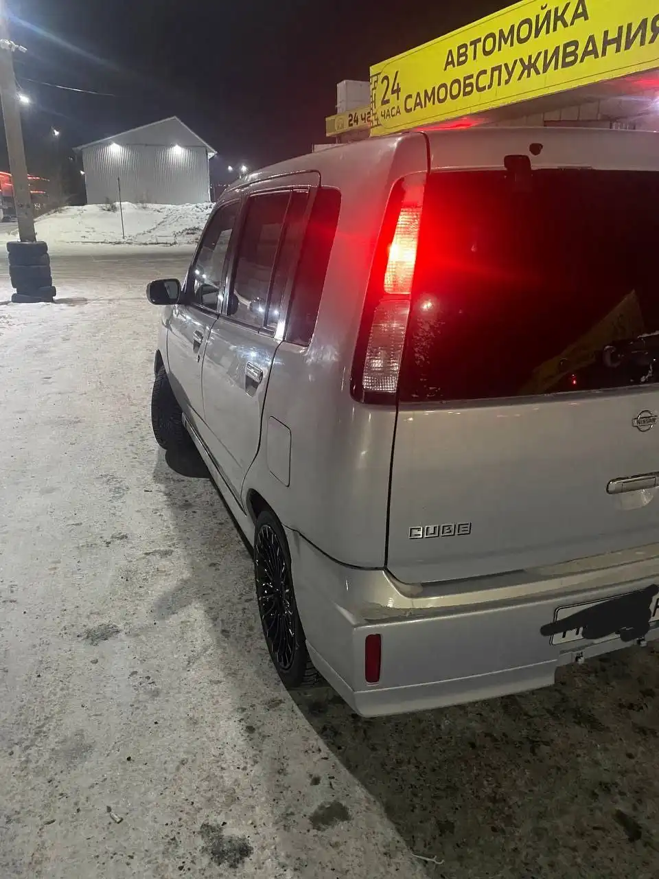 Ниссан куб 2001 года с ограничениями на обмен