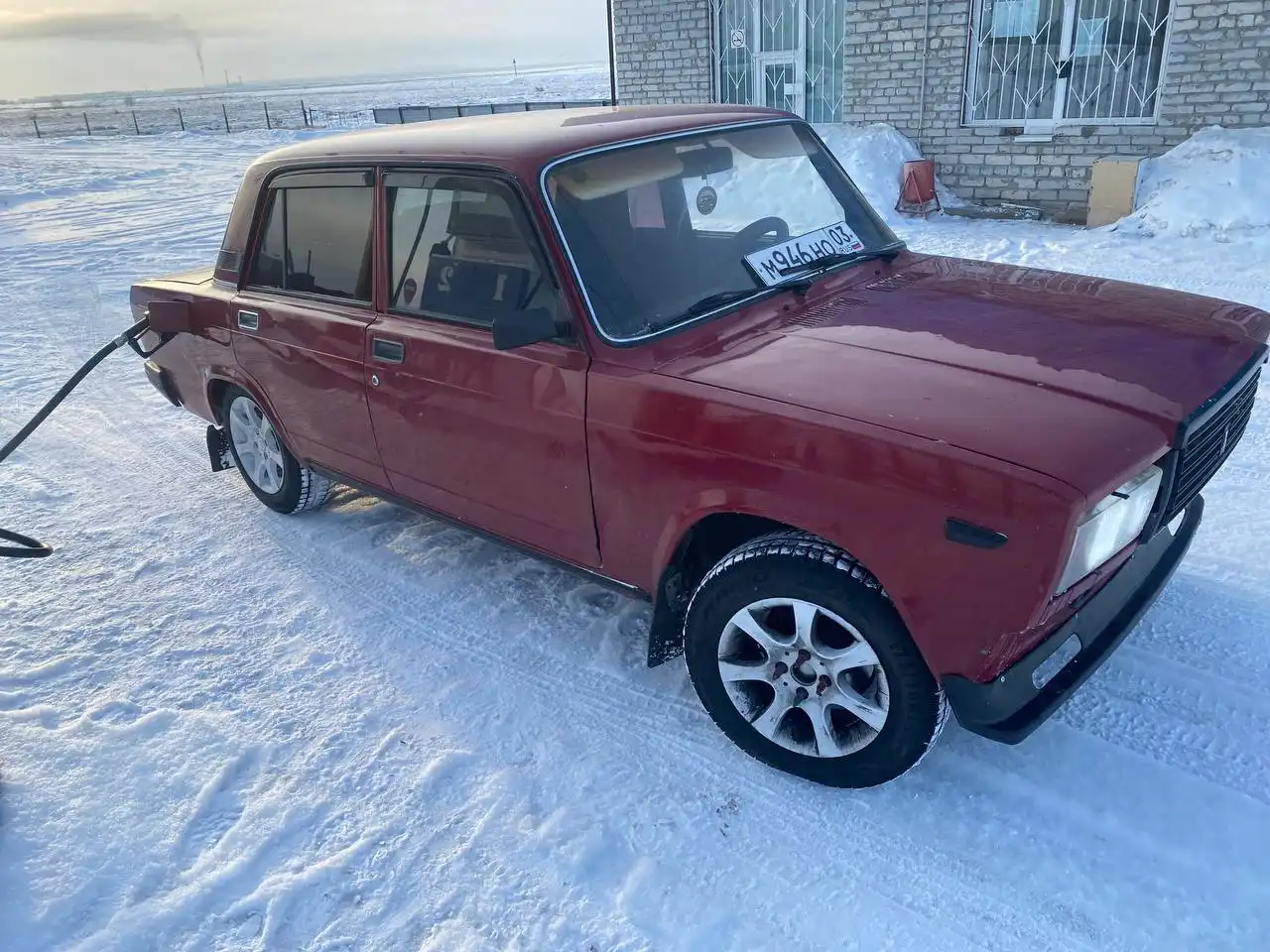 Продажа автомобиля ВАЗ 2103 2005 года