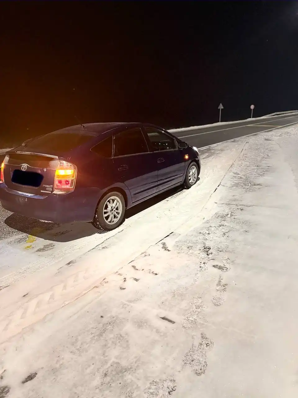 Продажа Toyota Prius 2008 года в Улан-Удэ