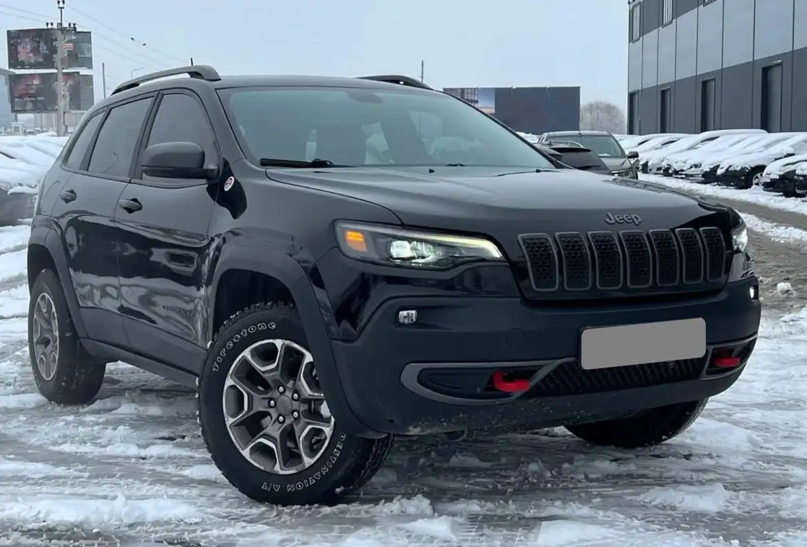 Продажа Jeep Cherokee с полным приводом и бензиновым двигателем