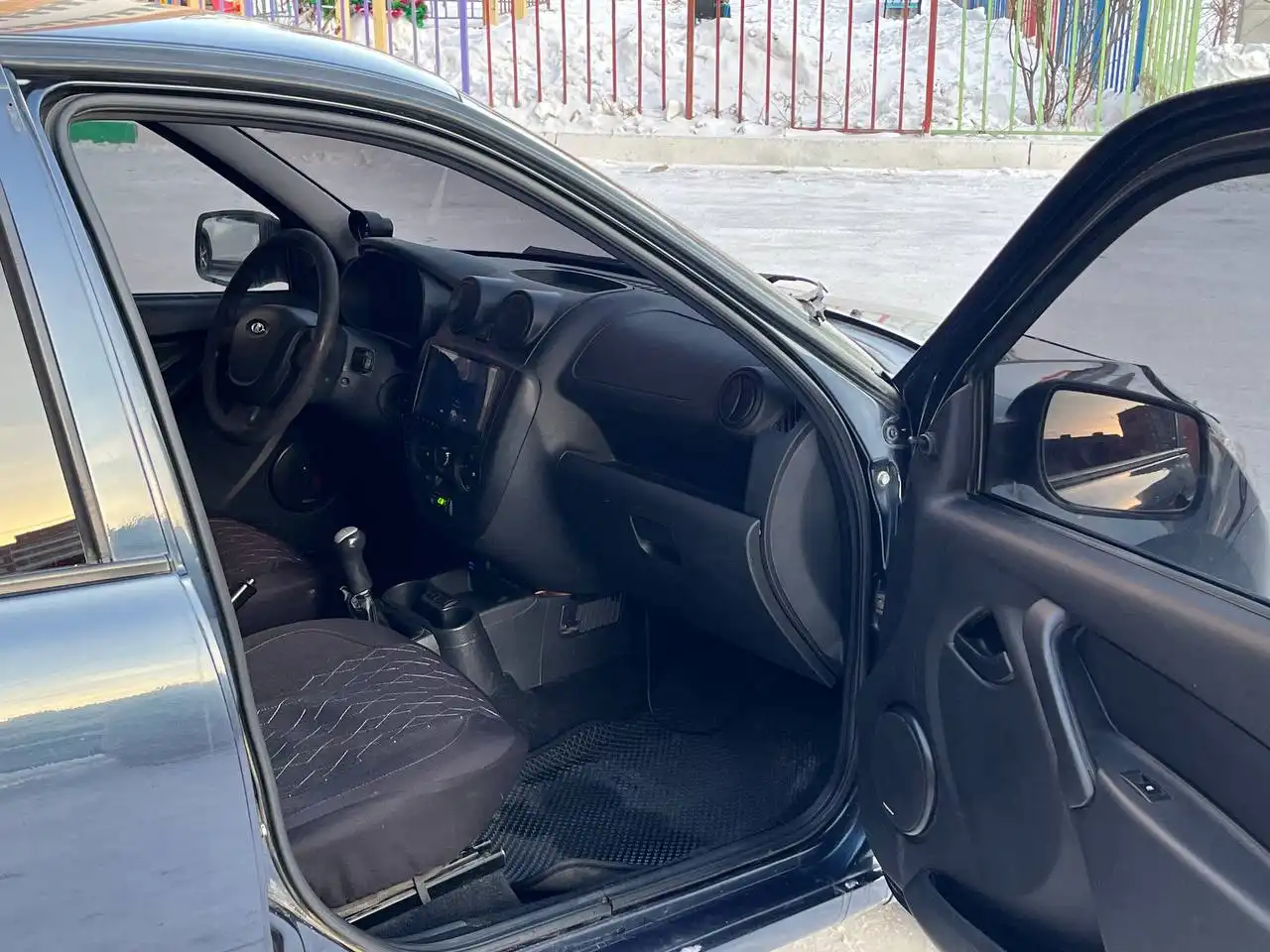 Продам Lada Granta седан 2012 года