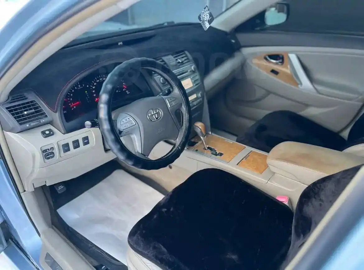 Продажа Toyota Camry 2.4 2006 года