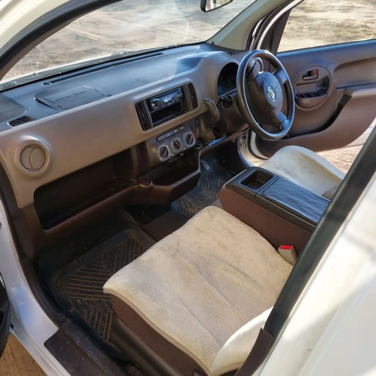 Продам Дайхатсу Боон 2015 года