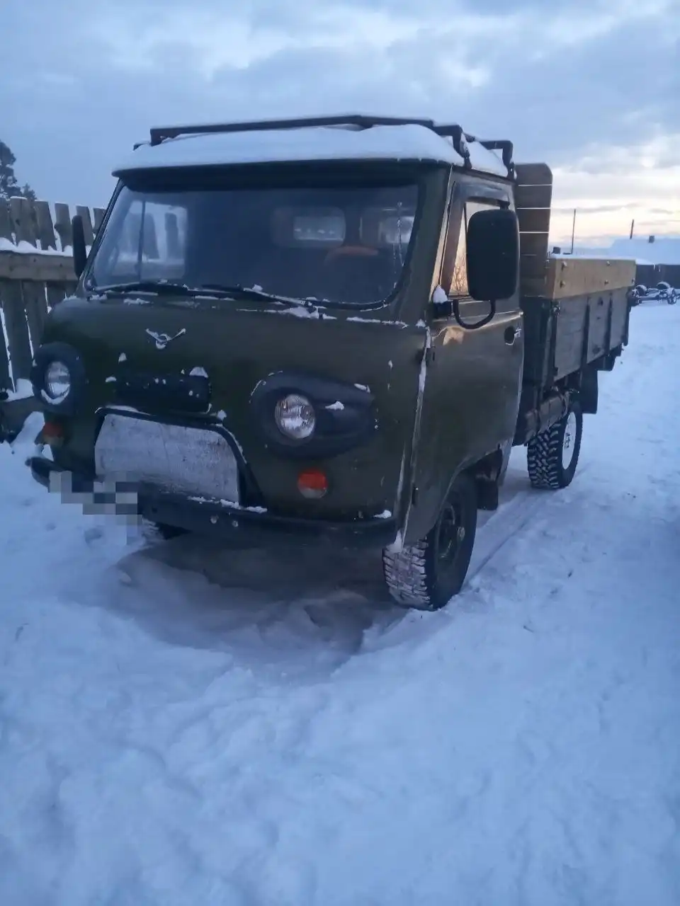 Продам УАЗ 3303 на ходу с документами