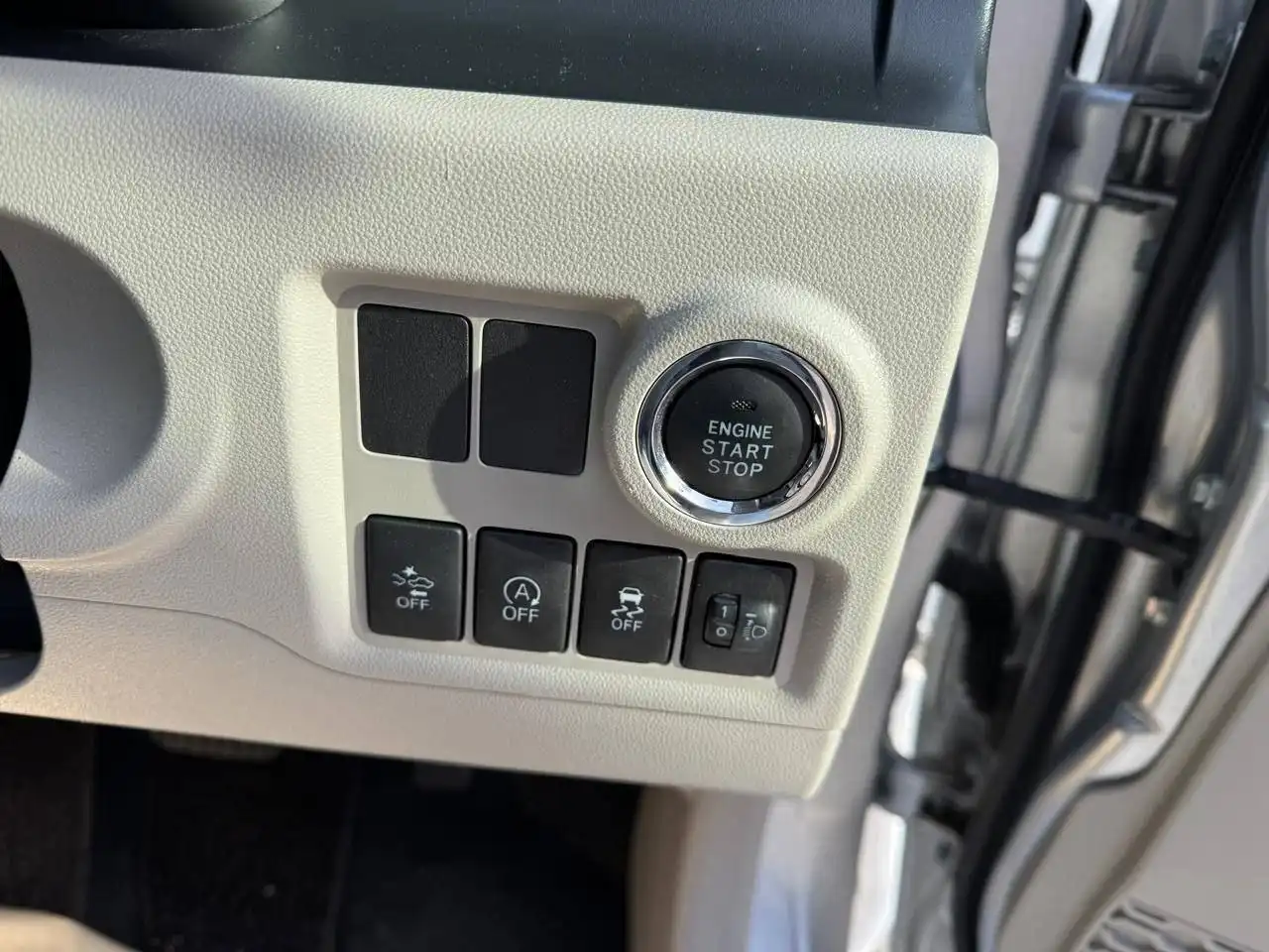 Продажа Toyota Passo 2018 года без пробега в отличном состоянии