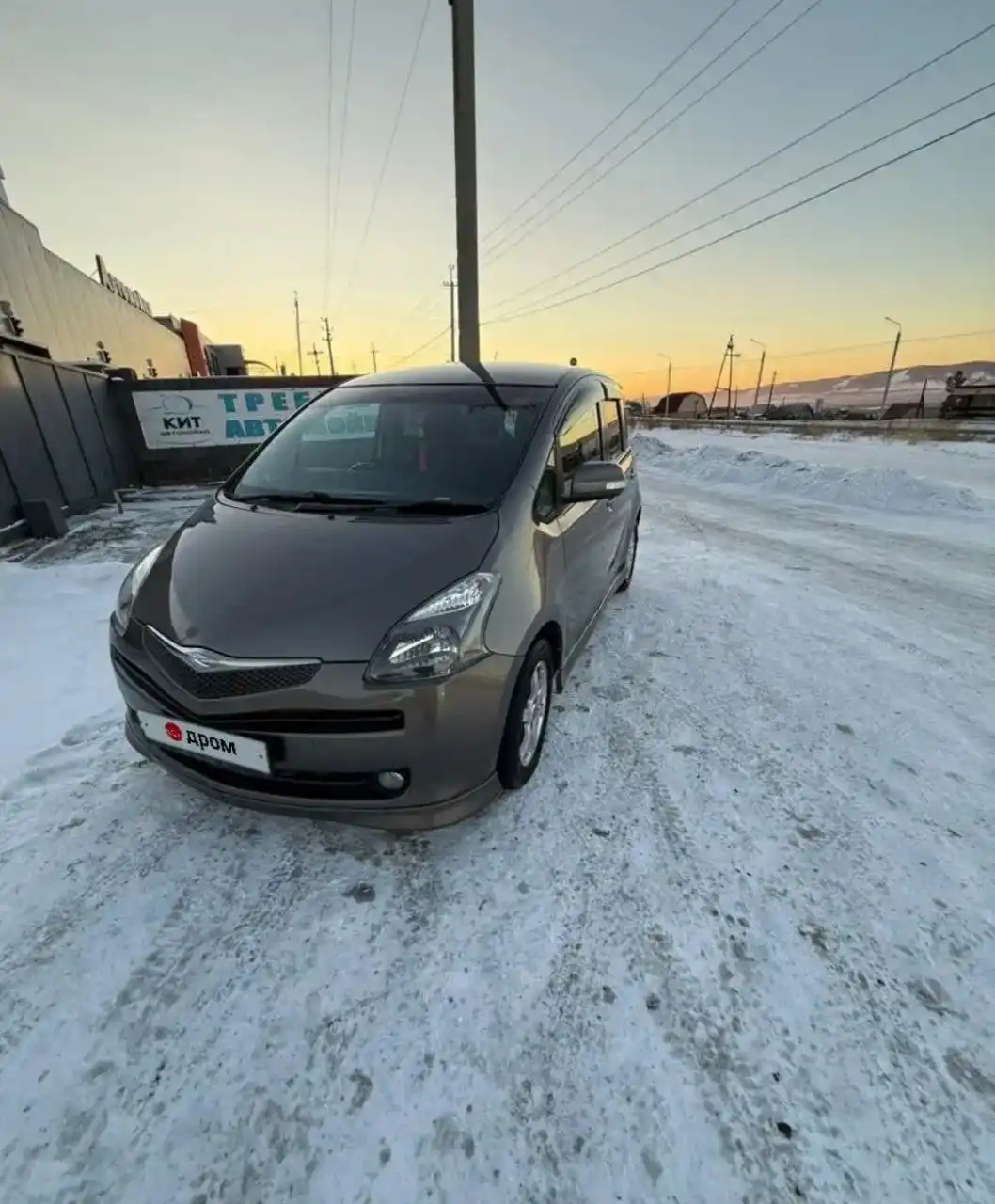 Продажа Toyota Ractis 2007 года 1.5л - Легковые автомобили (Авто) в Улан-Удэ