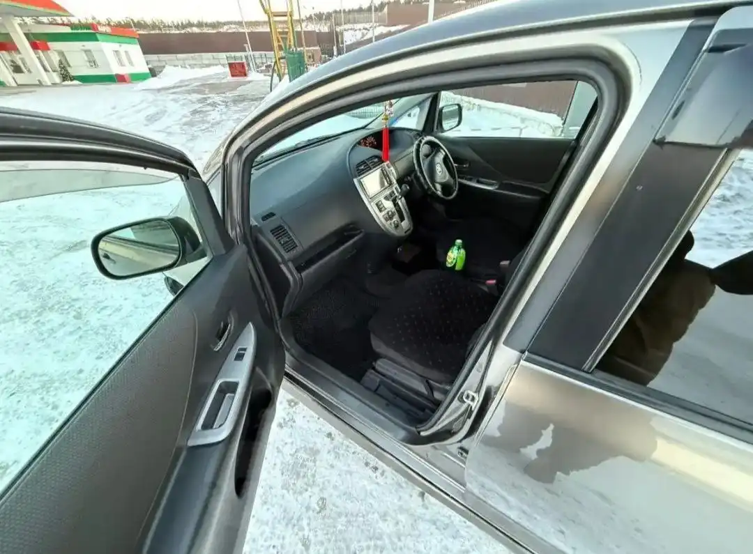 Продажа Toyota Ractis 2007 года 1.5л - Легковые автомобили (Авто) в Улан-Удэ