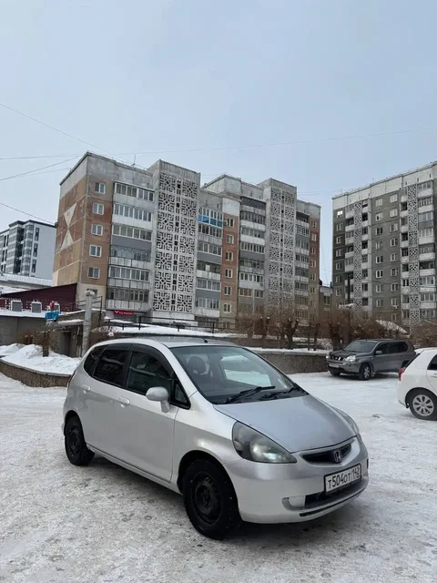 Honda Fit 2002 года в отличном состоянии - Продажа автомобилей в Улан-Удэ