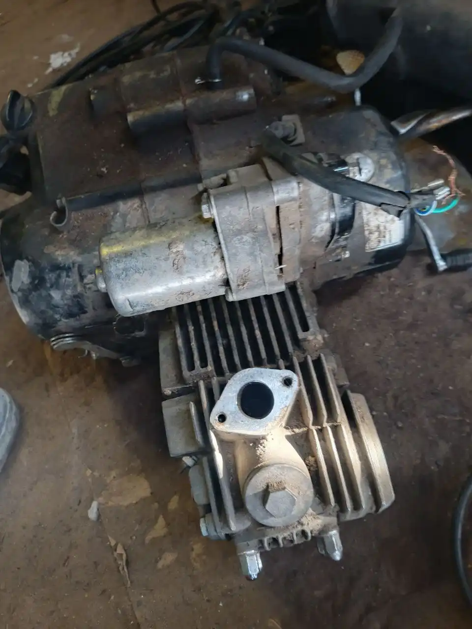 Продажа двигателя Альфа 20 к - Запчасти (Авто) в Улан-Удэ