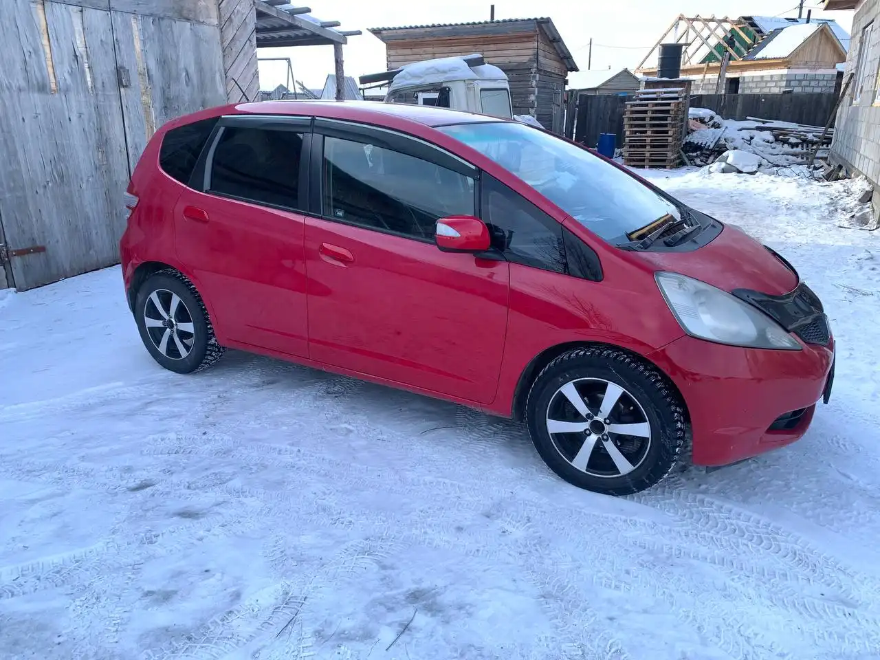 Продается Хонда Фит 2007 года 1.3 - Легковые автомобили (Авто) в Улан-Удэ