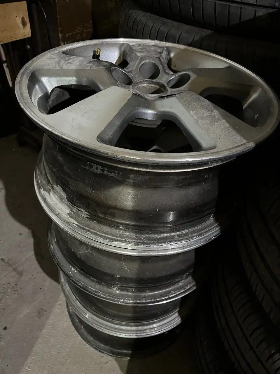 Продам литые диски Toyota Wish 5/100 R15 - Запчасти (Авто) в Улан-Удэ