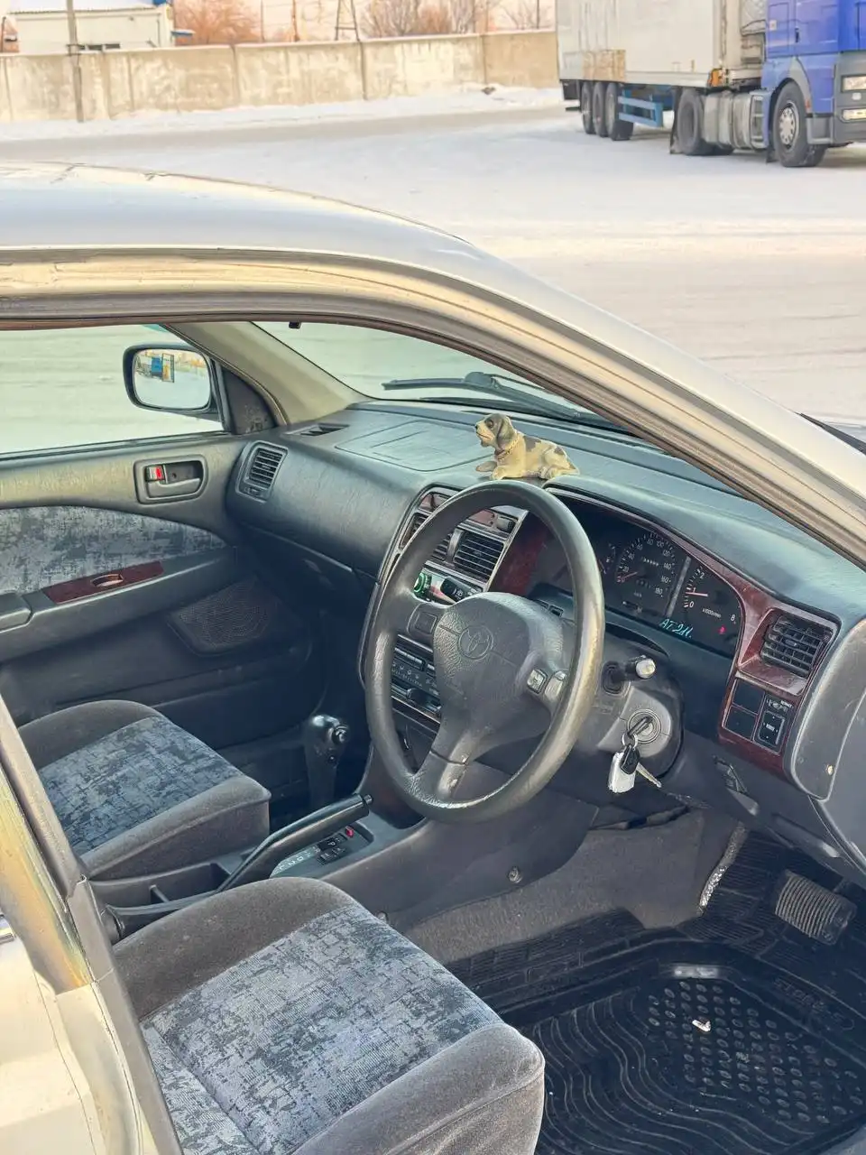 Корона премио 1996 года - Легковые автомобили (Авто) в Улан-Удэ