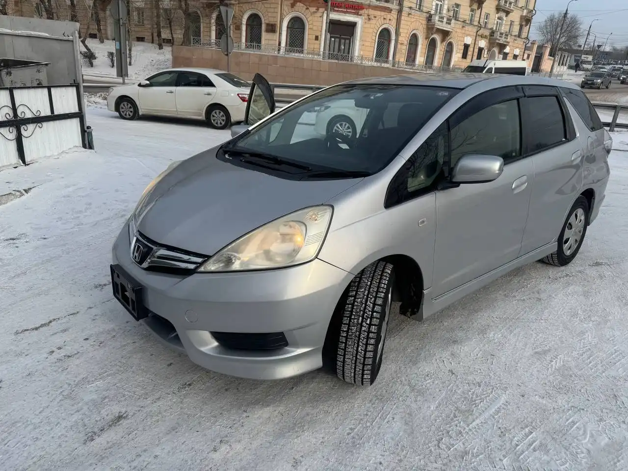 Продажа Honda Fit Shuttle 2012 года - Авто в Улан-Удэ