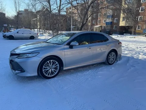 Продажа автомобиля Toyota 2017 года в Улан-Удэ - Автозвук в Улан-Удэ