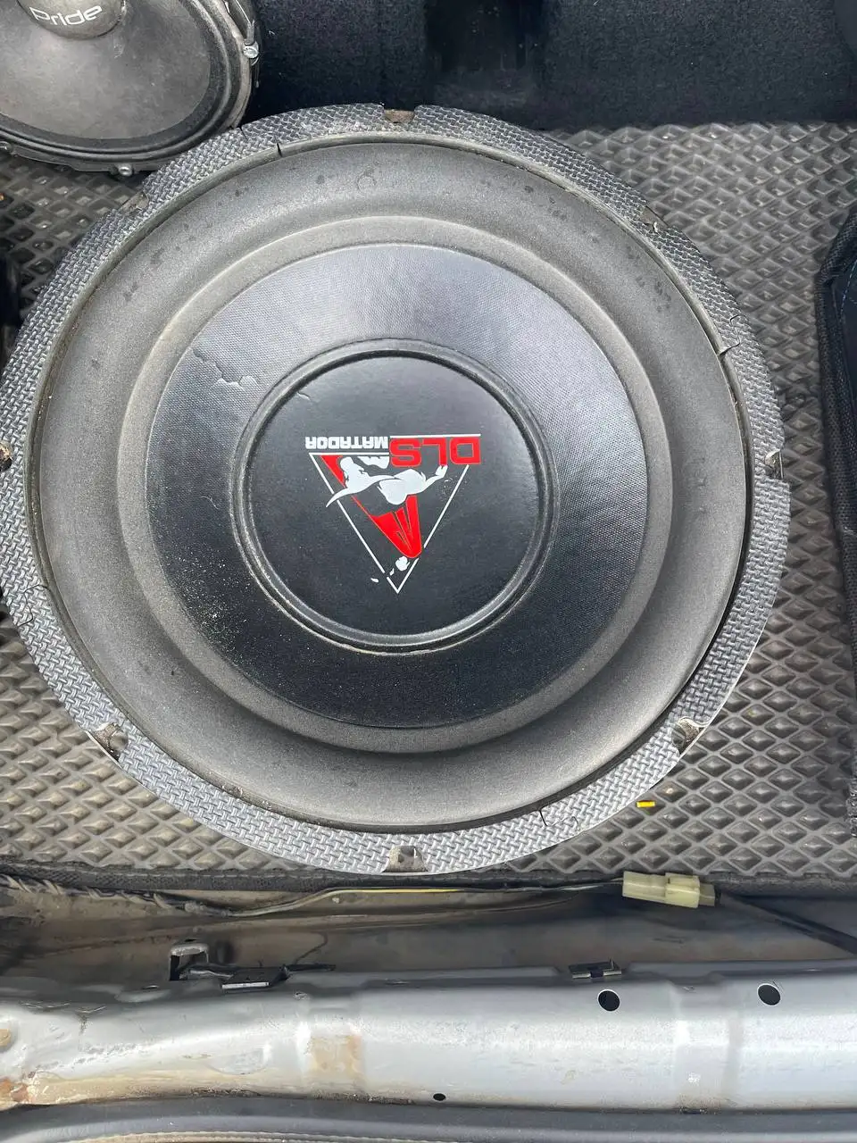 Продажа резины, документов ВАЗ, сабвуфера, магнитолы и квадрокоптера - Барахолка в Улан-Удэ