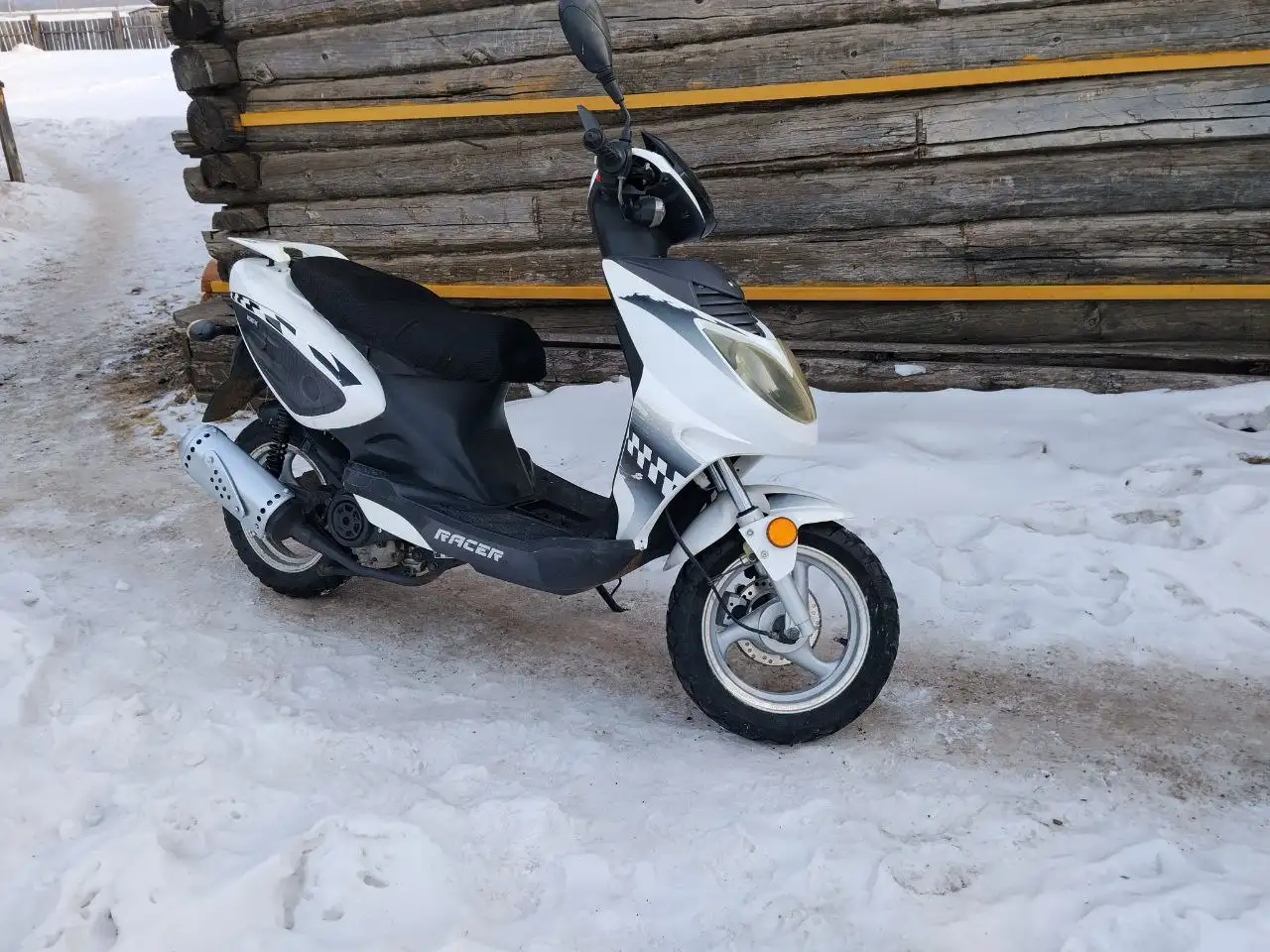 Мопед 80 кубов с документами - Мототехника (Авто) в Улан-Удэ