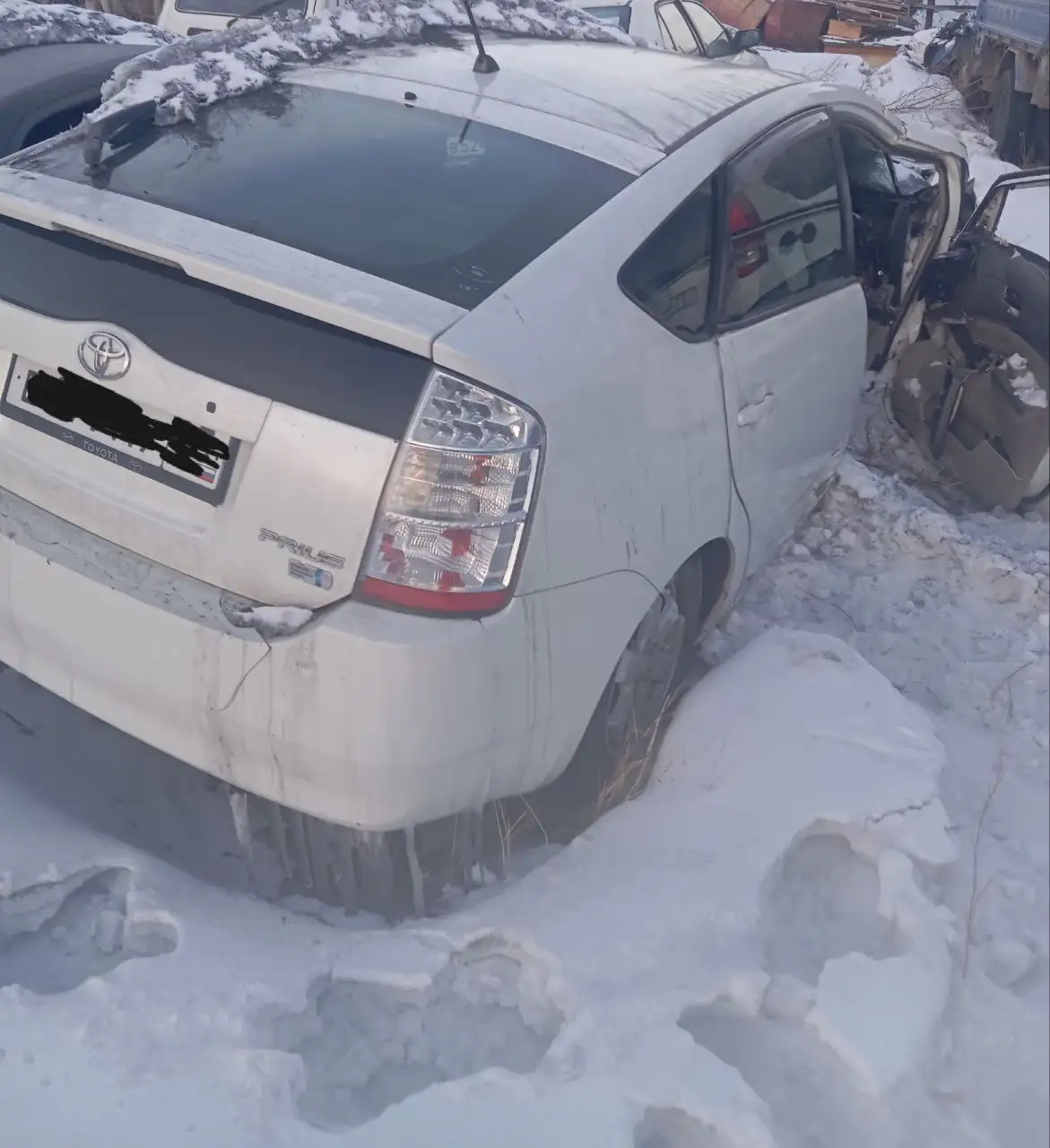 Продажа автомобилей Toyota Prius, Daihatsu Move, Vortex Tingo целиком или в разбор - Авто в Улан-Удэ