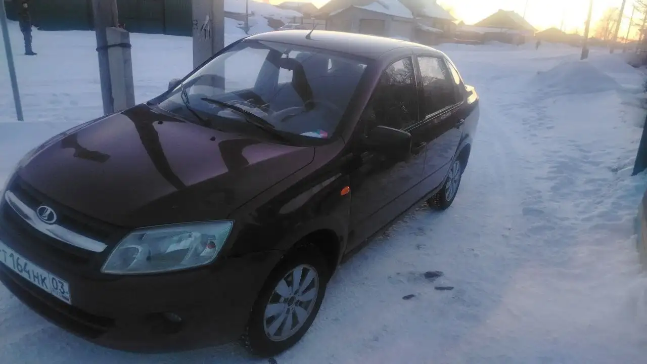 Продажа Лада Гранта 2013 года - Легковые автомобили (Авто) в Улан-Удэ